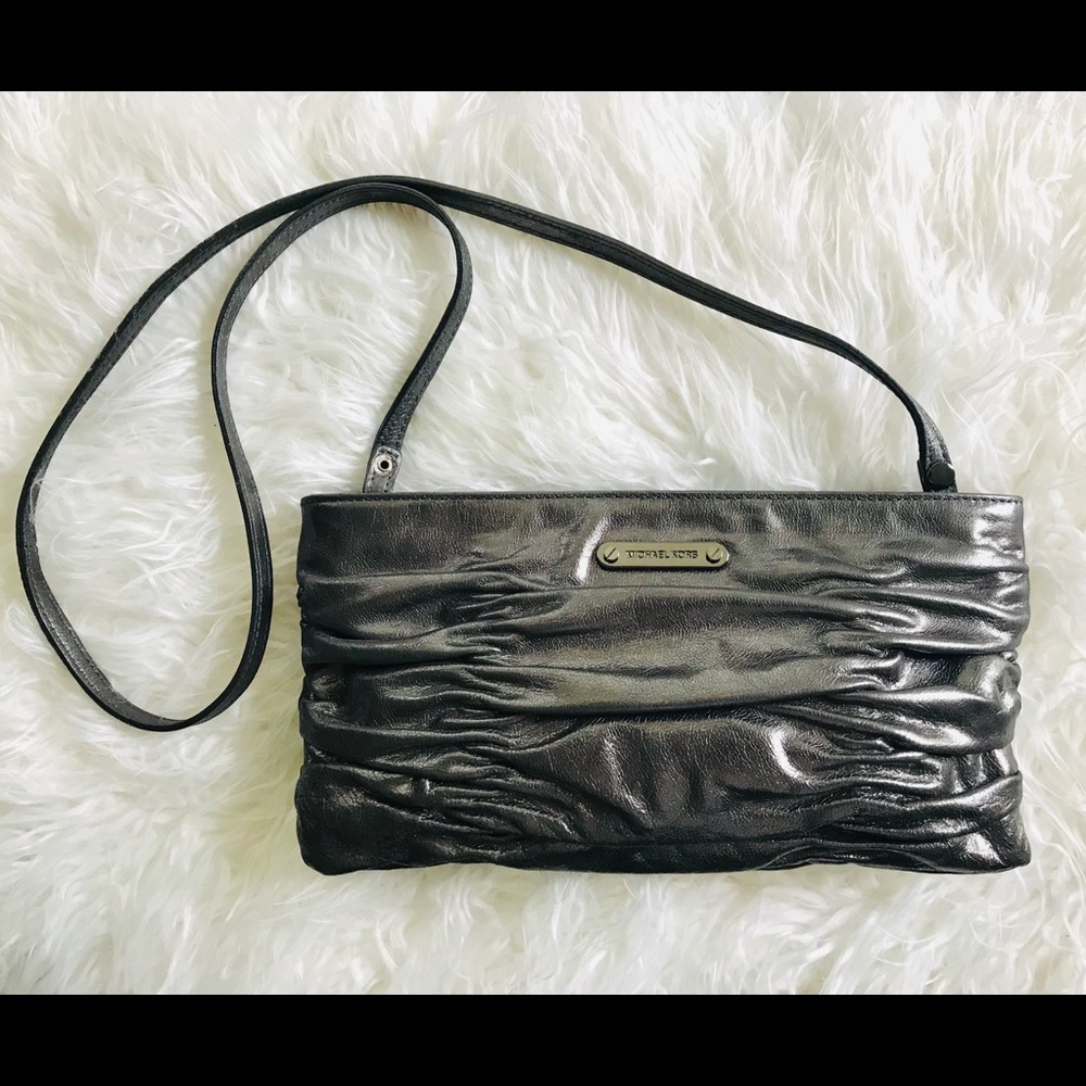 ✨ Michael Kors shoulder handbag; handheld purse